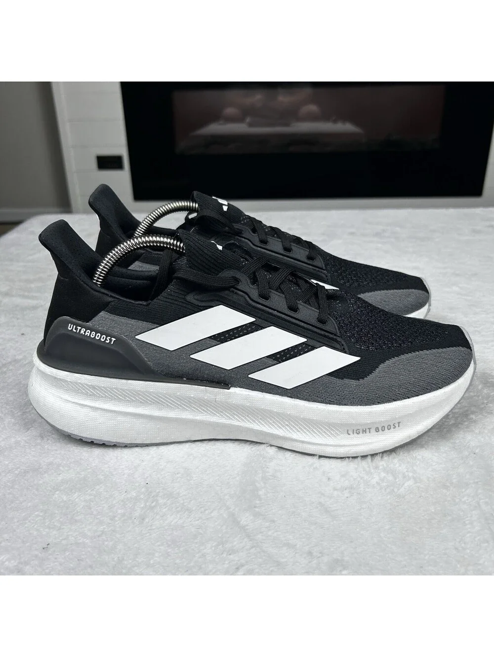 Adidas Ultraboost 5X Shoes Mens Size 10 Black White Performance Running Sneakers